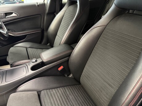 Mercedes-Benz GLA Class GLA 200 D AMG LINE 40