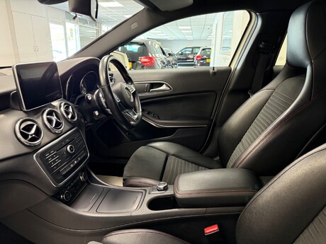 Mercedes-Benz GLA Class GLA 200 D AMG LINE 39