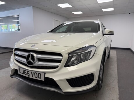 Mercedes-Benz GLA Class GLA 200 D AMG LINE 7