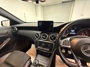 Mercedes-Benz A Class A 200 D AMG LINE EXECUTIVE 27