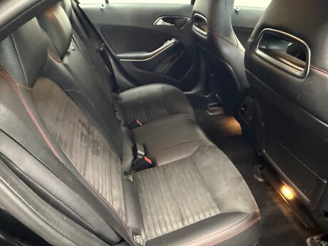 Mercedes-Benz A Class A 200 D AMG LINE EXECUTIVE 26