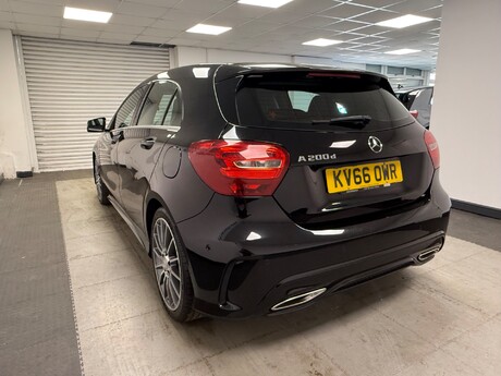 Mercedes-Benz A Class A 200 D AMG LINE EXECUTIVE 10