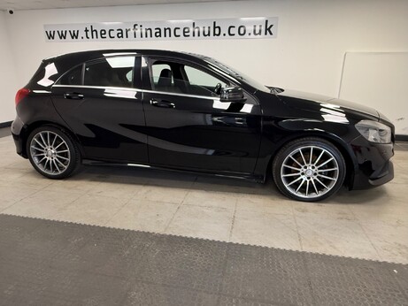 Mercedes-Benz A Class A 200 D AMG LINE EXECUTIVE 4