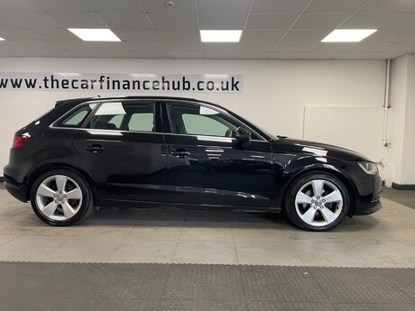 Audi A3 TDI SPORT NAV 7