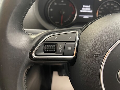 Audi A3 TDI SPORT NAV 27