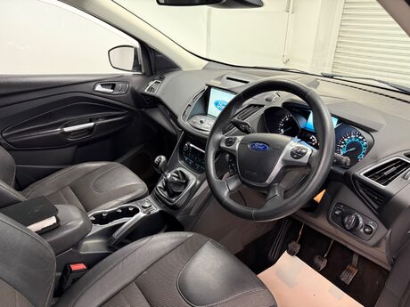 Ford Kuga TITANIUM TDCI 16