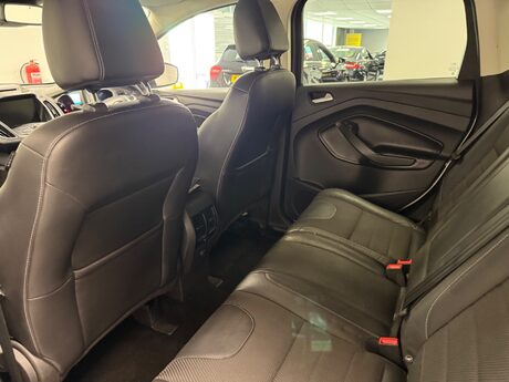 Ford Kuga TITANIUM TDCI 22