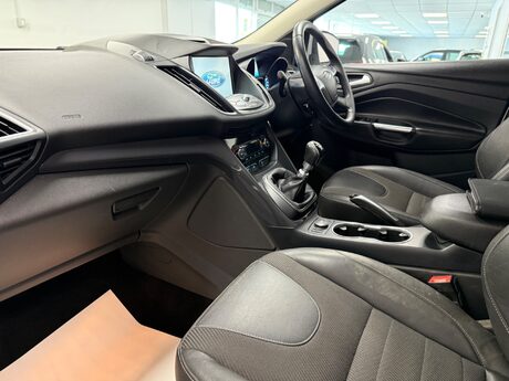 Ford Kuga TITANIUM TDCI 35