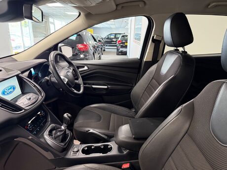 Ford Kuga TITANIUM TDCI 38
