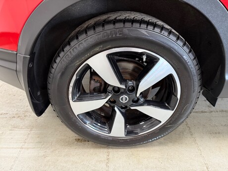 Nissan Qashqai DCI N-TEC PLUS 16