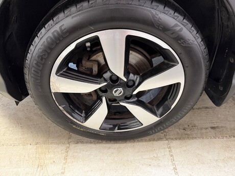 Nissan Qashqai DCI N-TEC PLUS 17