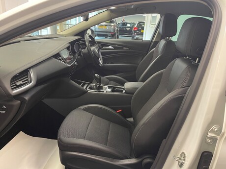 Vauxhall Insignia SRI NAV ECOTEC 15