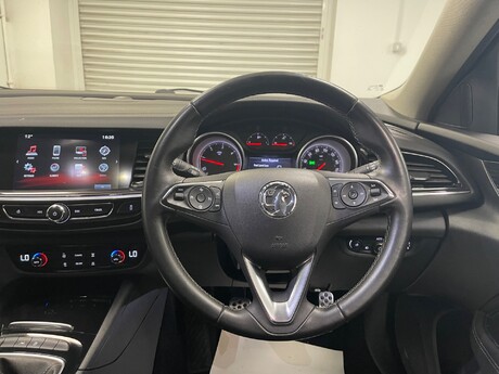 Vauxhall Insignia SRI NAV ECOTEC 19
