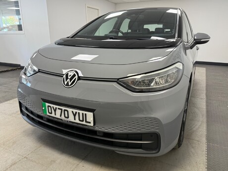 Volkswagen Id.3 LIFE 8