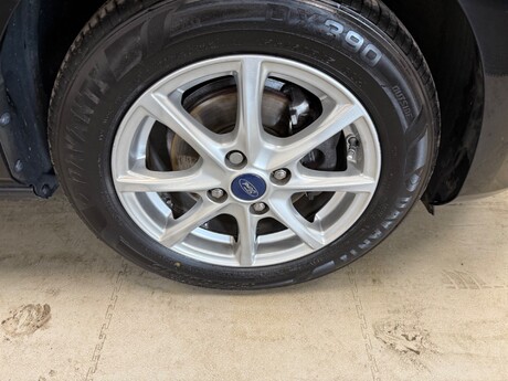 Ford Fiesta ZETEC TDCI 18