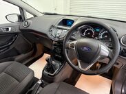 Ford Fiesta ZETEC 19