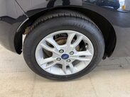Ford Fiesta ZETEC 17