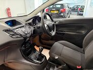 Ford Fiesta ZETEC 27
