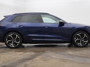 Audi E-Tron QUATTRO BLACK EDITION 2