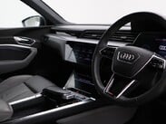 Audi E-Tron QUATTRO BLACK EDITION 5