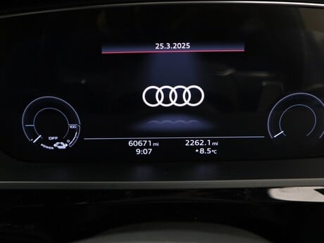 Audi E-Tron QUATTRO BLACK EDITION 7