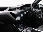 Audi E-Tron QUATTRO BLACK EDITION 9
