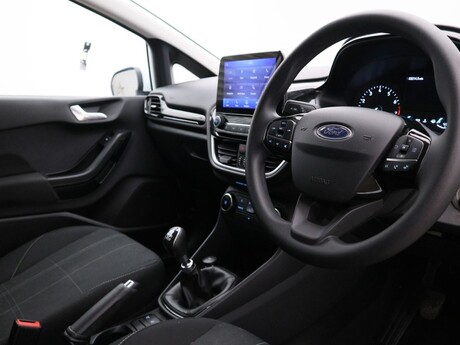 Ford Fiesta TREND 6