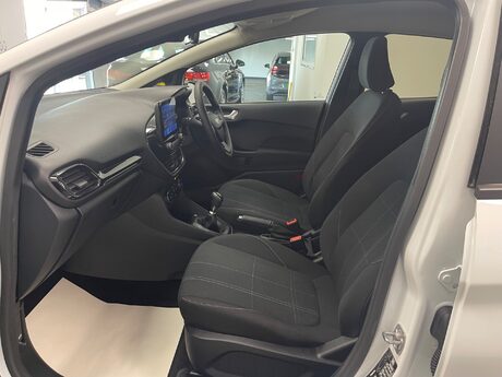 Ford Fiesta TREND 16