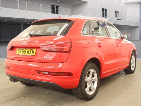 Audi Q3 TDI SE 3