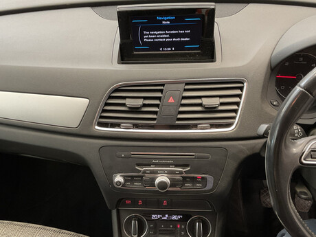 Audi Q3 TDI SE 7