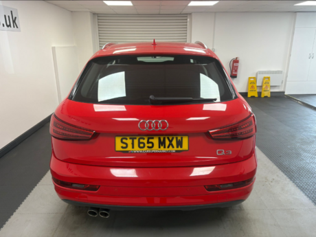 Audi Q3 TDI SE 8