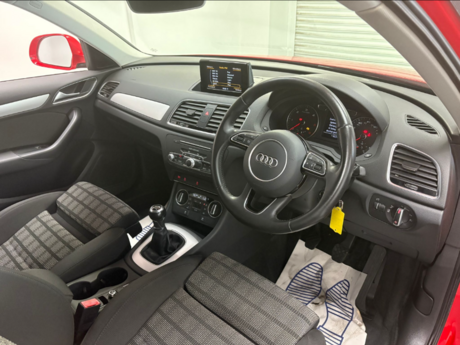 Audi Q3 TDI SE 11