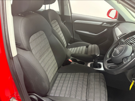Audi Q3 TDI SE 13