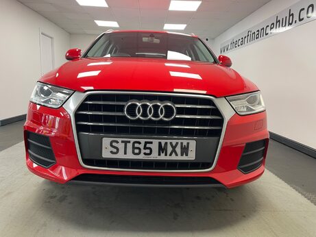 Audi Q3 TDI SE 3