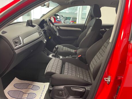 Audi Q3 TDI SE 16