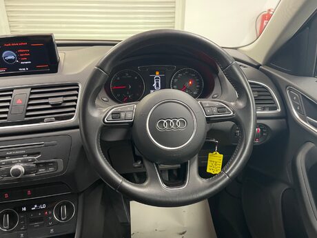 Audi Q3 TDI SE 21
