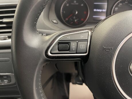 Audi Q3 TDI SE 30