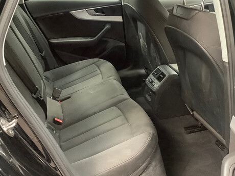 Audi A4 TFSI SPORT 6