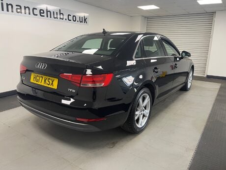 Audi A4 TFSI SPORT 8