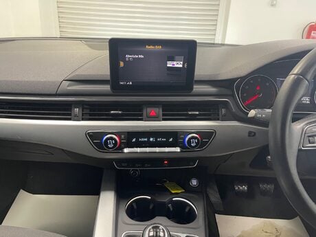 Audi A4 TFSI SPORT 18