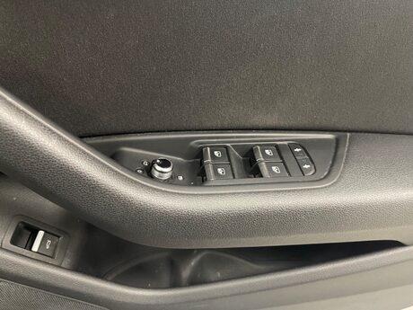 Audi A4 TFSI SPORT 29