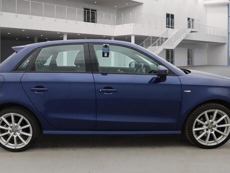 Audi A1 SPORTBACK TFSI S LINE 4
