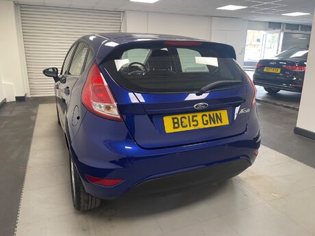 Ford Fiesta ZETEC 11