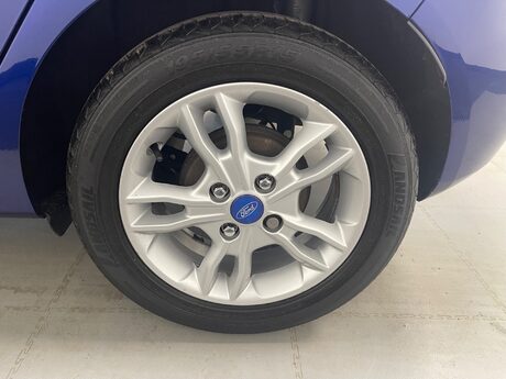 Ford Fiesta ZETEC 15
