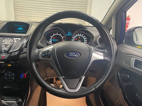 Ford Fiesta ZETEC 21