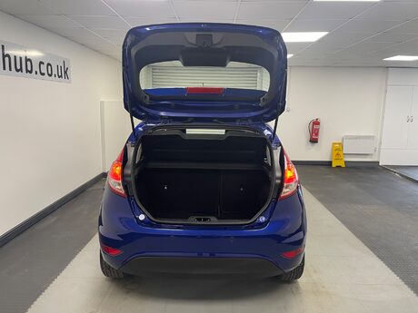 Ford Fiesta ZETEC 28