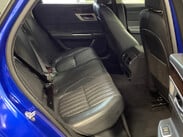 Jaguar XF D PORTFOLIO 6
