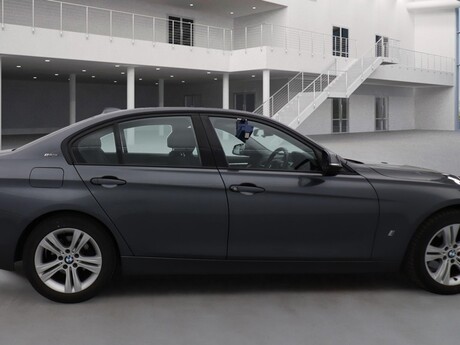 BMW 3 Series 330E SPORT 5
