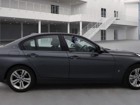 BMW 3 Series 330E SPORT 4