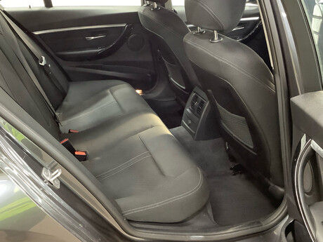 BMW 3 Series 330E SPORT 7